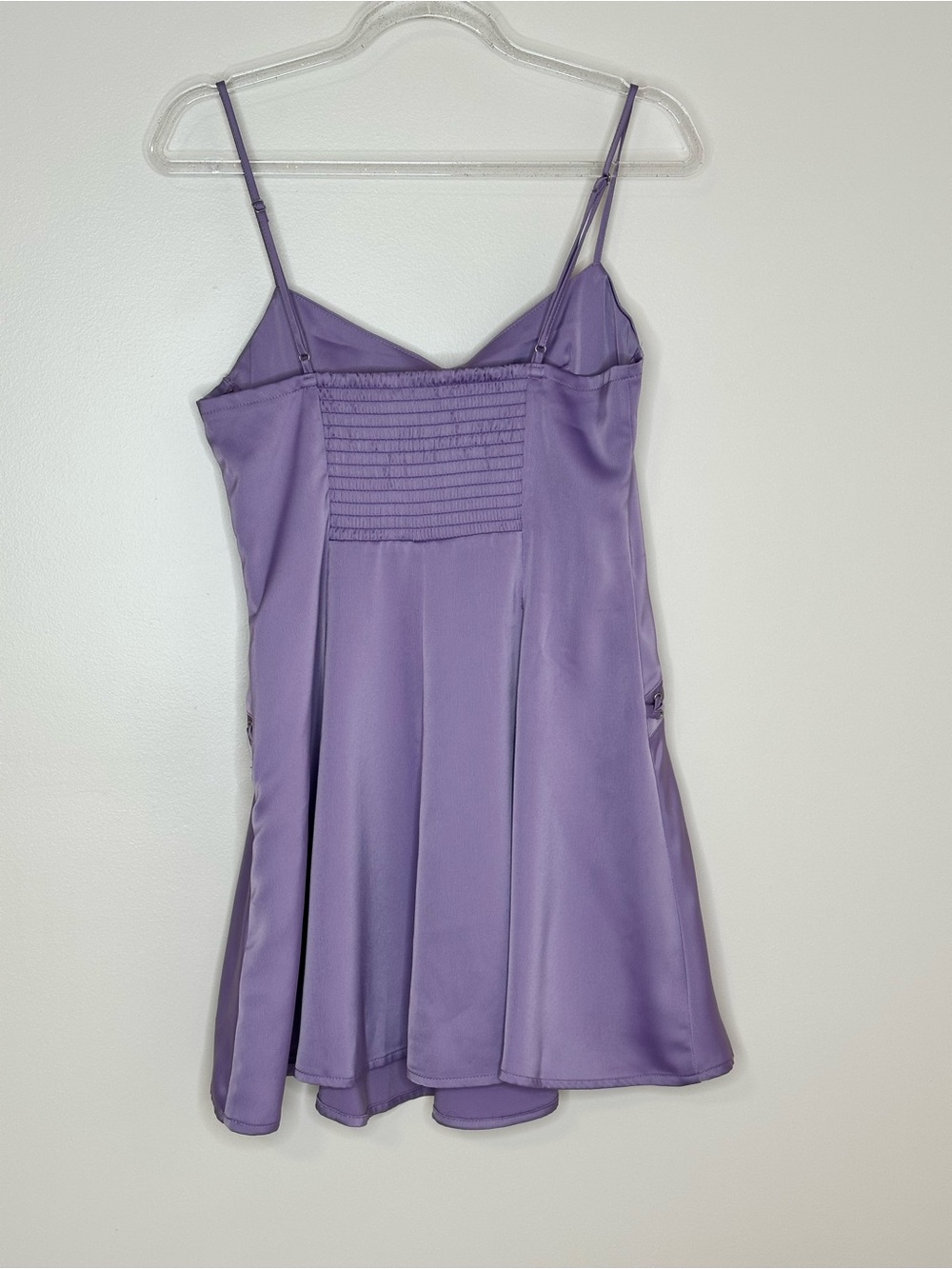 Urban Outfitters Lavender Satin Mini Dress Size SP New With Tags - Picture 3 of 6